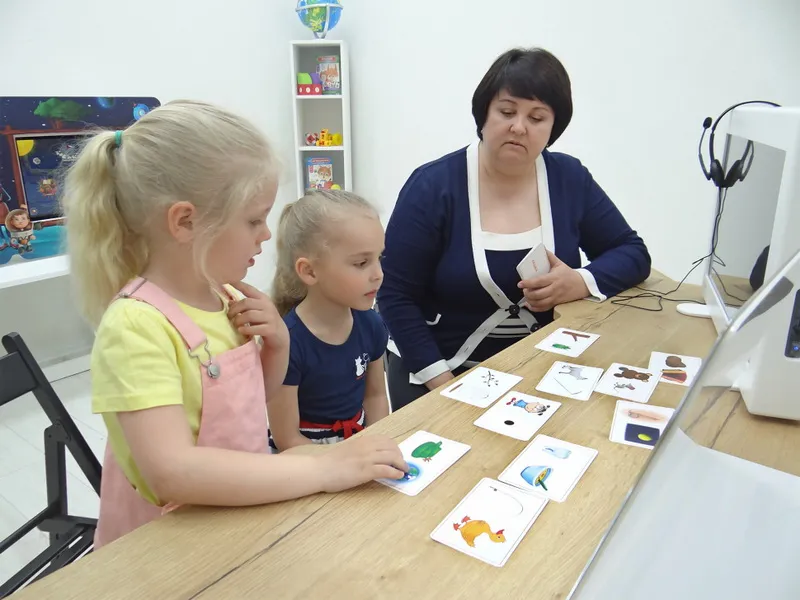 Стол психолога-дефектолога АЛМА СТАРТ, профессиональный