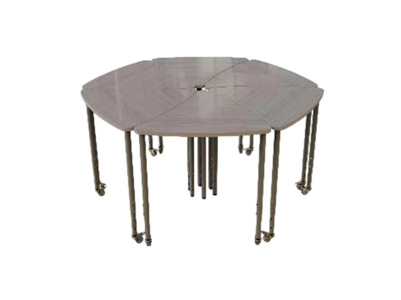 Стол модульный треугольный, регулируемый с колесами со стопорами