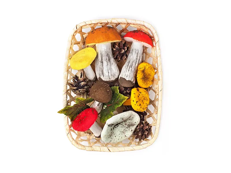 Муляжи «Корзина с грибами» — пластик, натуральные тона