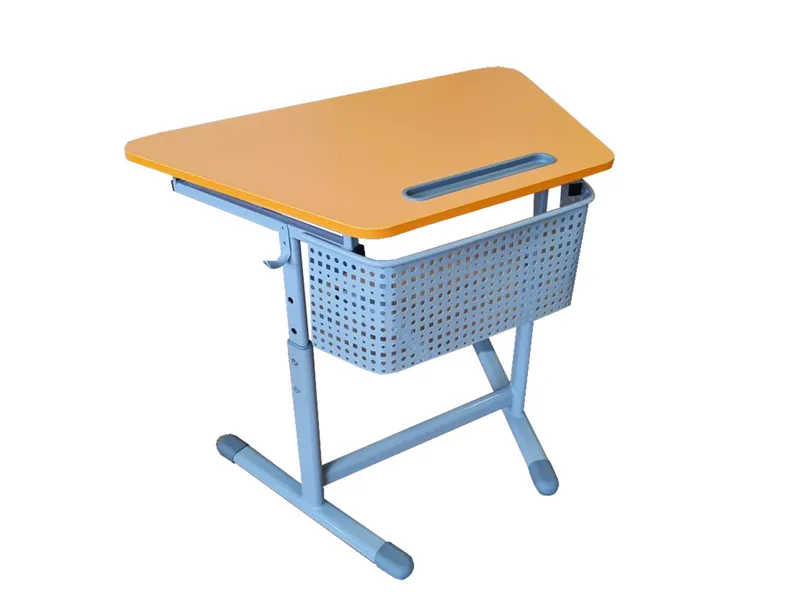 Стол ученический трапеция с наклоном 0–35°