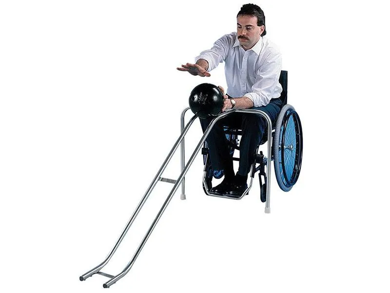 Специализированная конструкция для игры с мячом/шаром