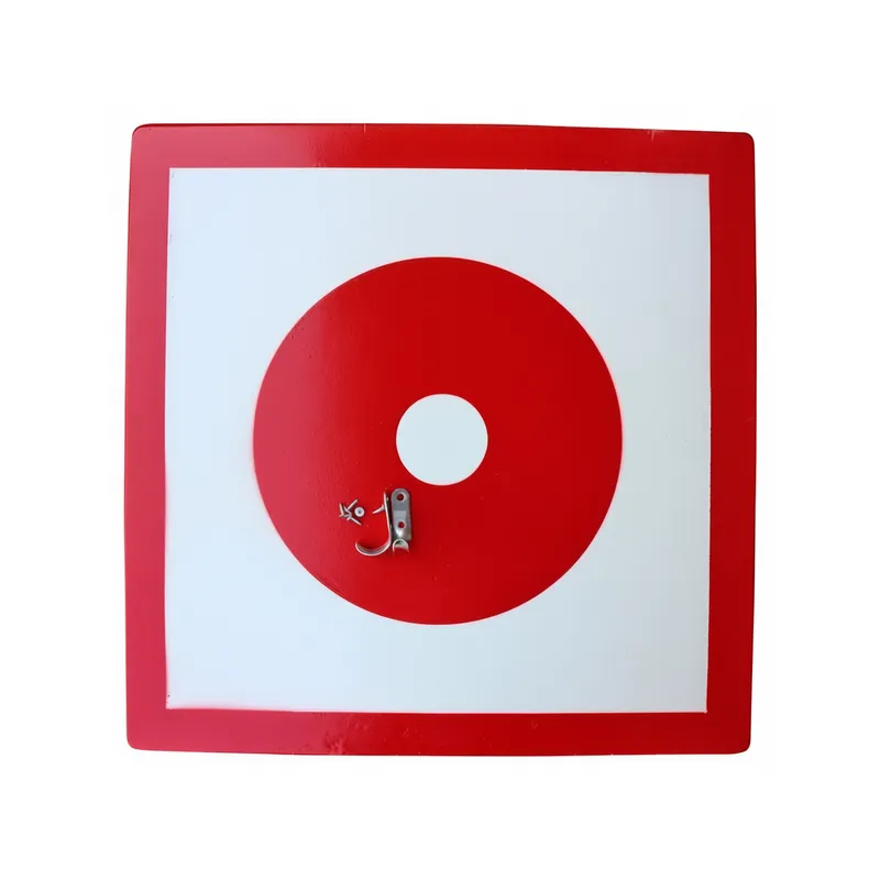 Щит для метания в цель навесной, 70х70 см