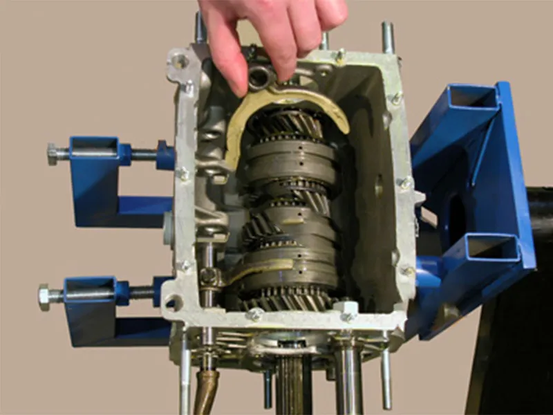 Комплект по разборке и сборке механической КПП, задний привод