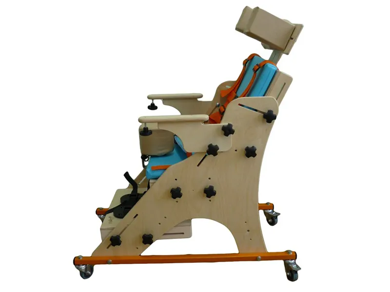 Кресло для детей-инвалидов 76х38х76 см, размер 2