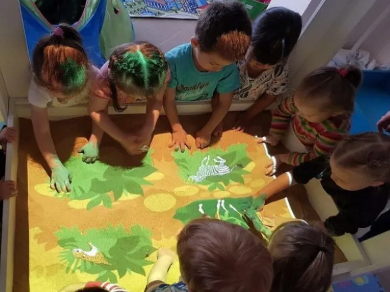 Интерактивная песочница «Домик» 1100×1025×1500 мм