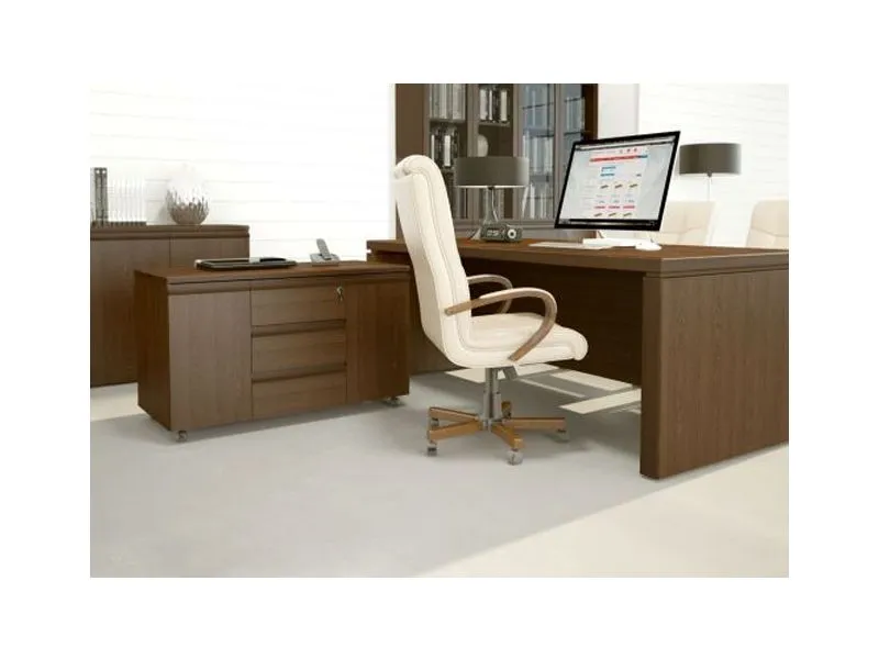 Комплект мебели в кабинет директора Mark