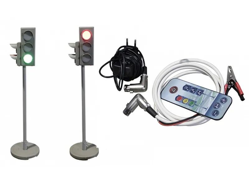 Электрифицированная модель транспортного и пешеходного светофоров на стойке и основании