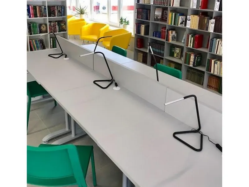 Стол для чтения