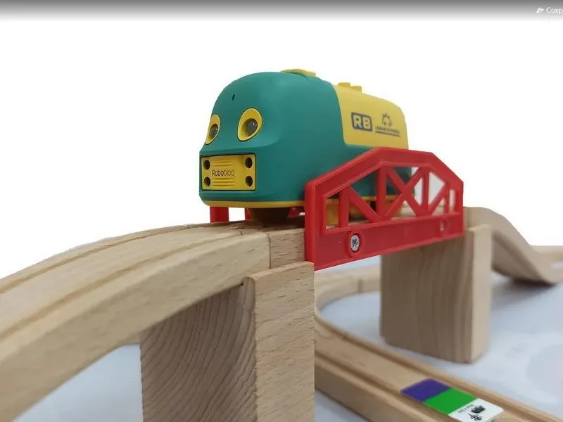 Программируемый робот-экспресс Coding Express (18 занятий)