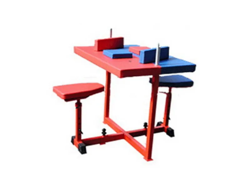 Стол для армрестлинга для инвалидов-колясочников