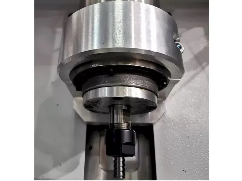 Вертикальный фрезерный станок Униматик ЮМ-Ф