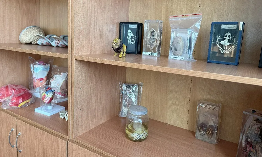 Кабинеты химии, биологии и информатики