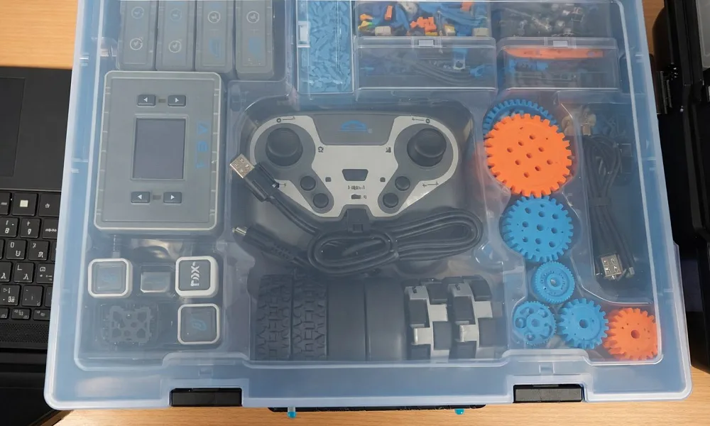 Поставка оборудования для занятий робототехникой