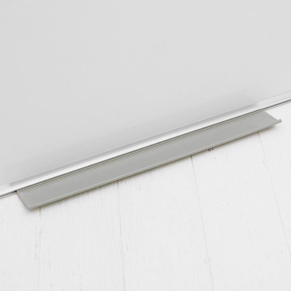 Доска магнитно-маркерная, двусторонняя, с полочкой, 90х60 см