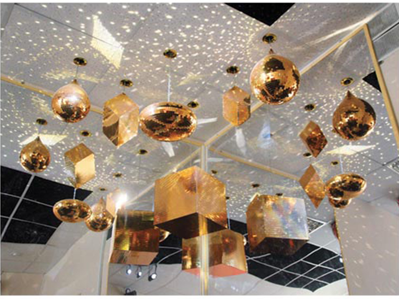 Комплект фигур Золотой уголок