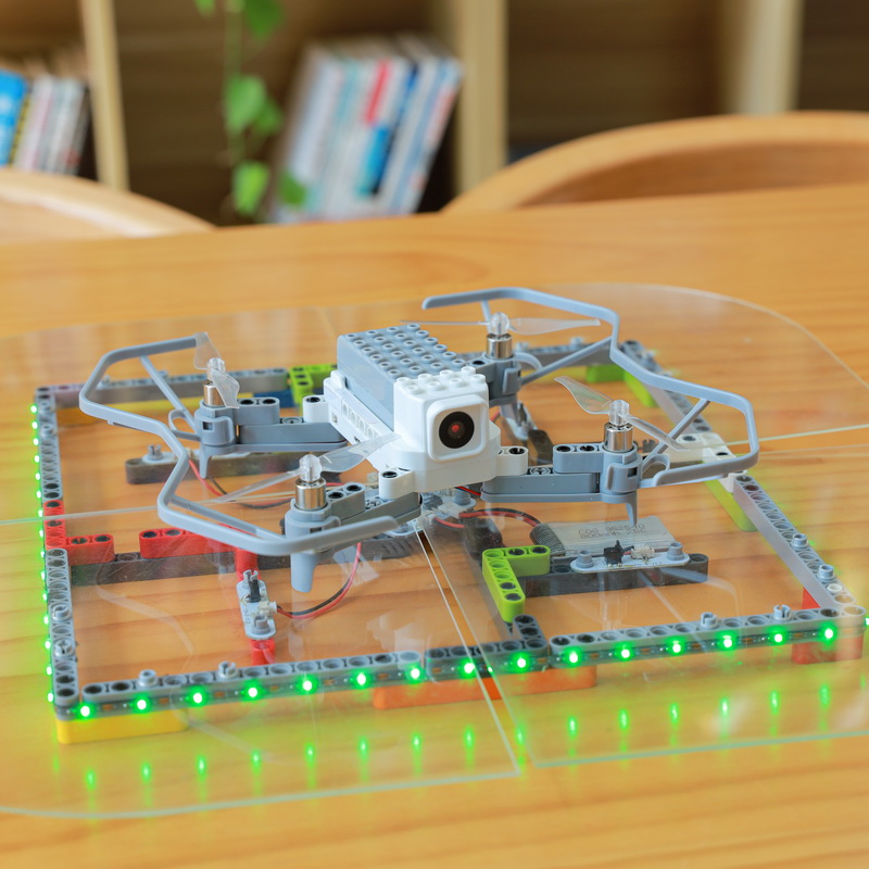 Образовательный программируемый конструктор беспилотного летательного аппарата «Пиксель-Вжик»