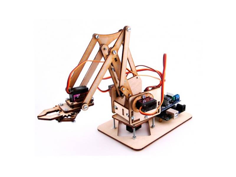 Миниатюрный манипулятор на сервоприводах