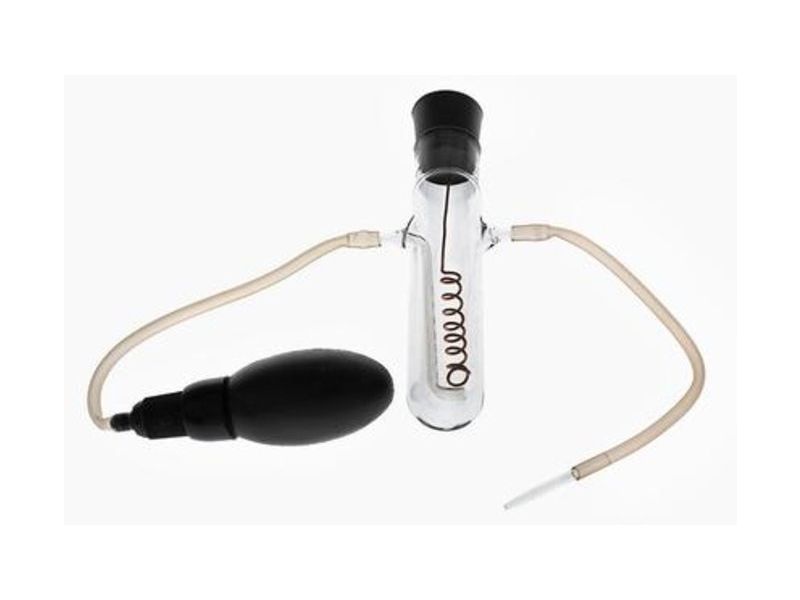 Прибор для окисления спирта  над медным катализатором