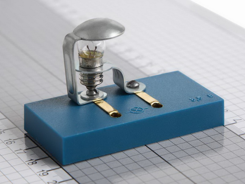 Лампа с колпачком 4,8В на подставке