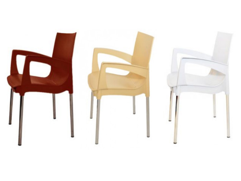 Стул пластиковый Ricco с подлокотниками 56х60х84 см