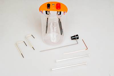 Прибор для опытов по химии с электрическим током