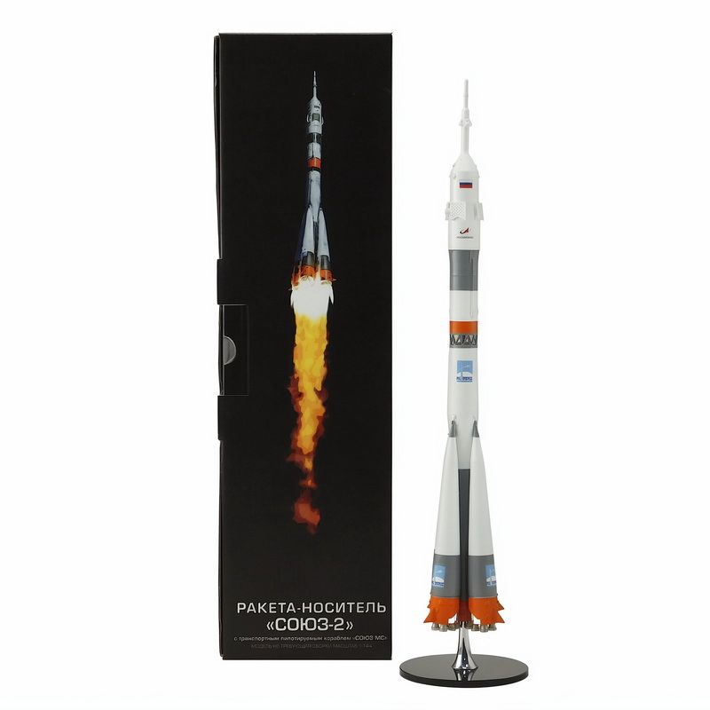 Модель Ракета-Носитель Союз Пилотируемый (М1:144)