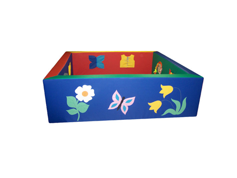 Сухой бассейн с аппликацией, с дидактическими элементами  (квадратный)