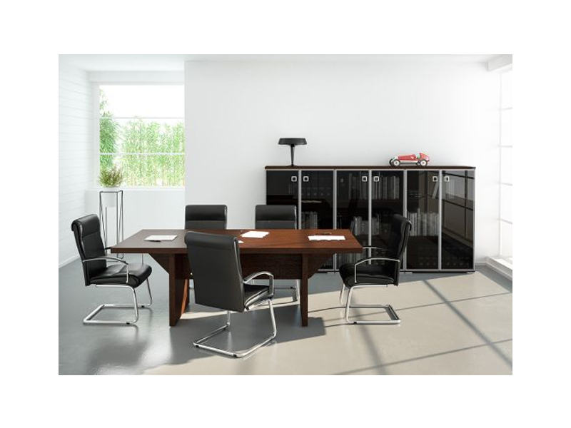 Комплект мебели в кабинет директора Cosmo