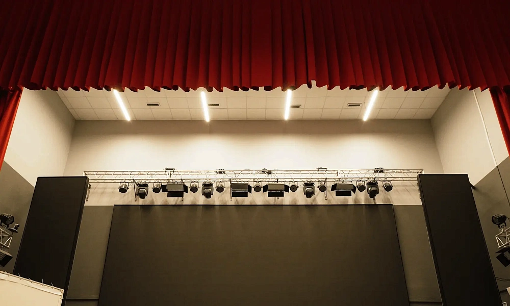 Актовый зал