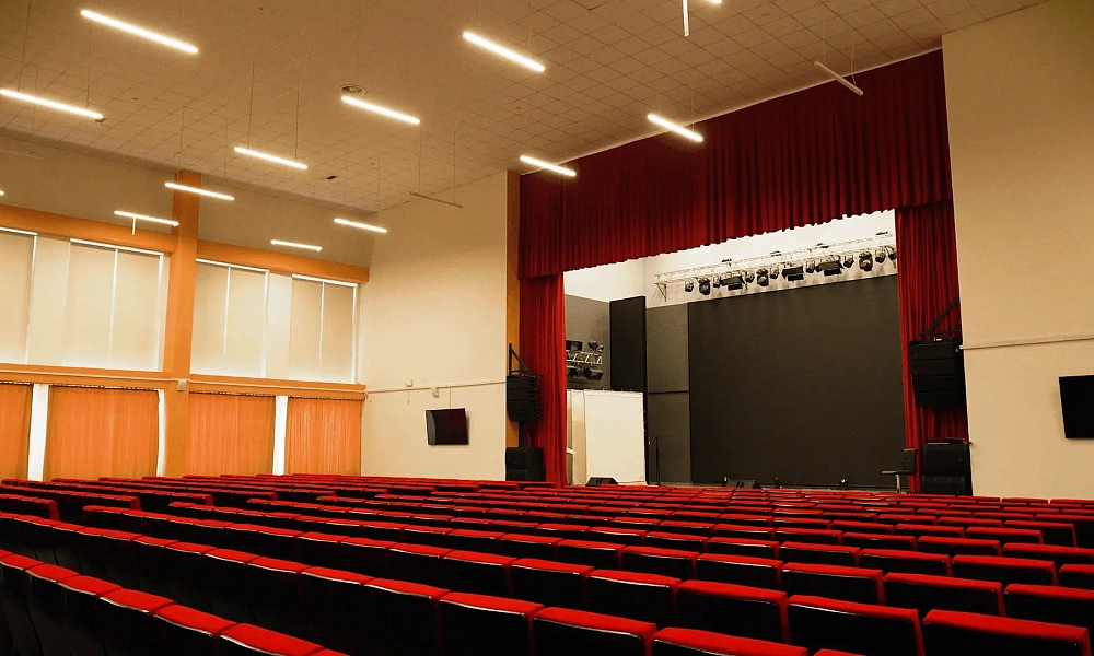 Актовый зал