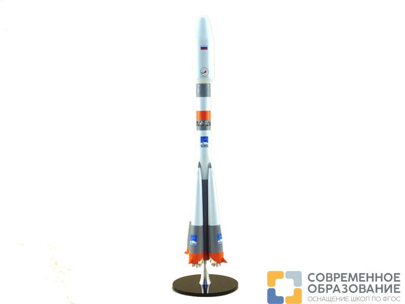 Модель Ракета-Носитель СОЮЗ Грузовой (М1:72)